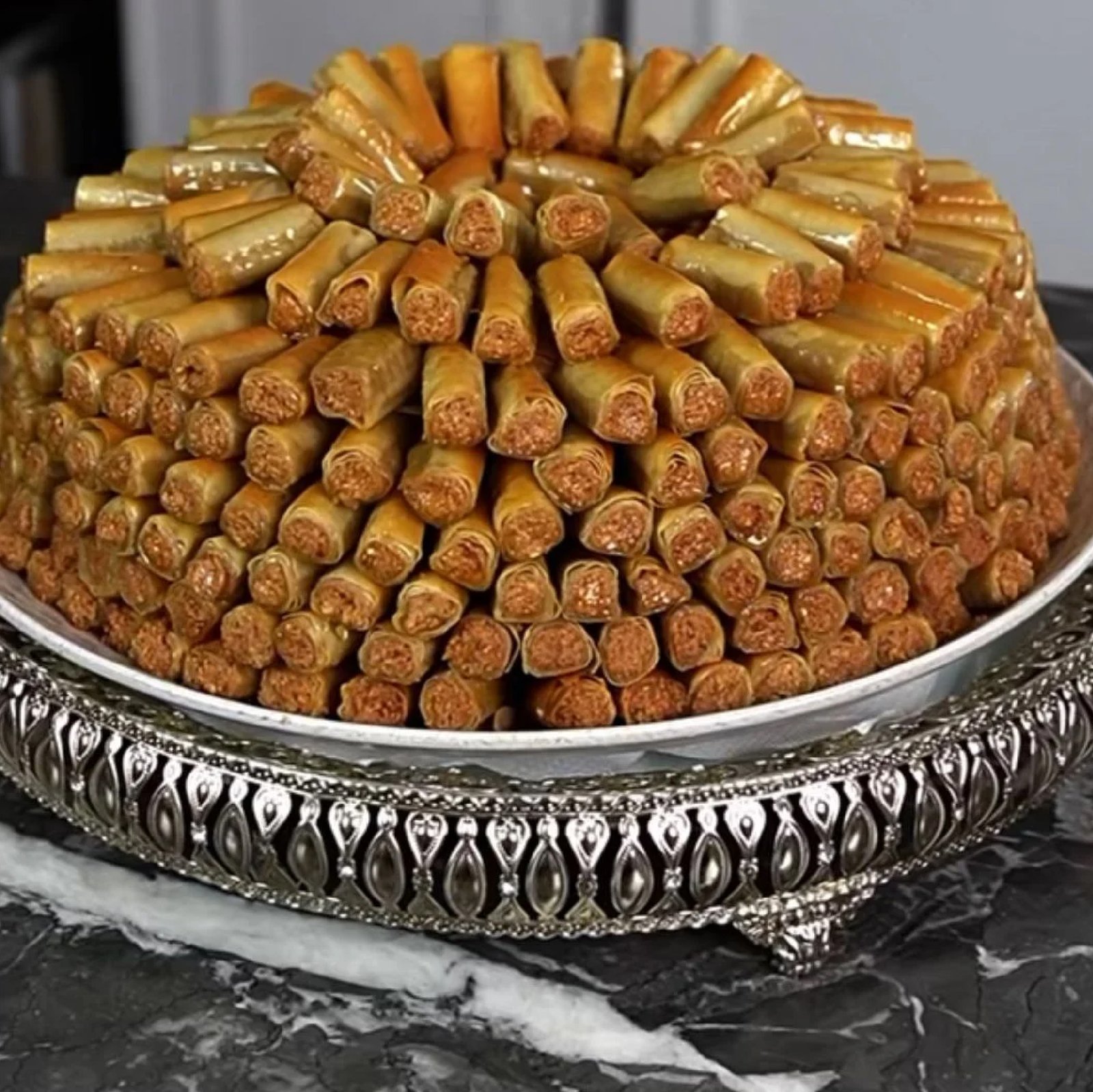 pl2-100 Cigares aux Amandes (Pâte Filo au Four) – Image 1